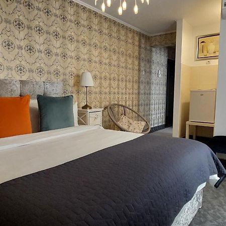 Hotel Harmony House Târgu Jiu Zewnętrze zdjęcie