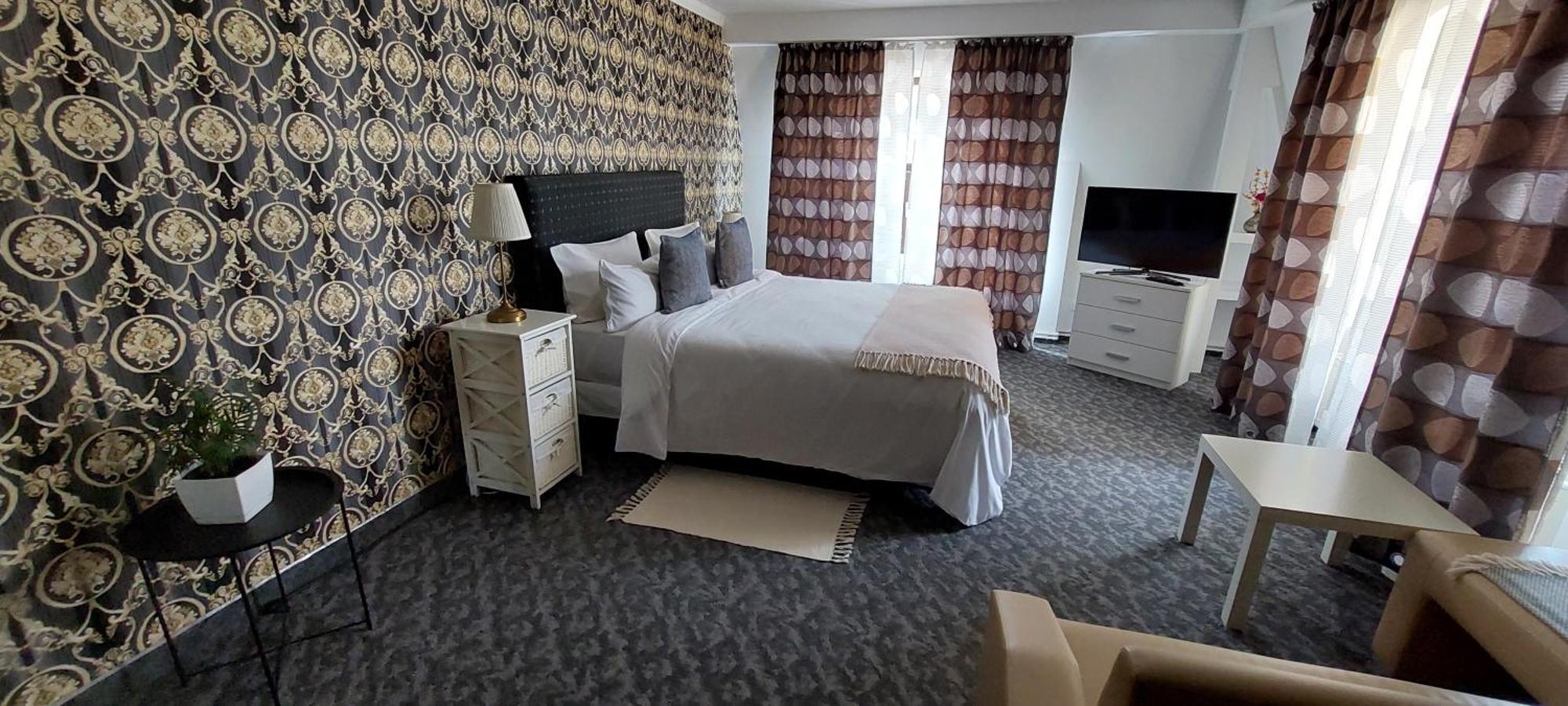 Hotel Harmony House Târgu Jiu Zewnętrze zdjęcie