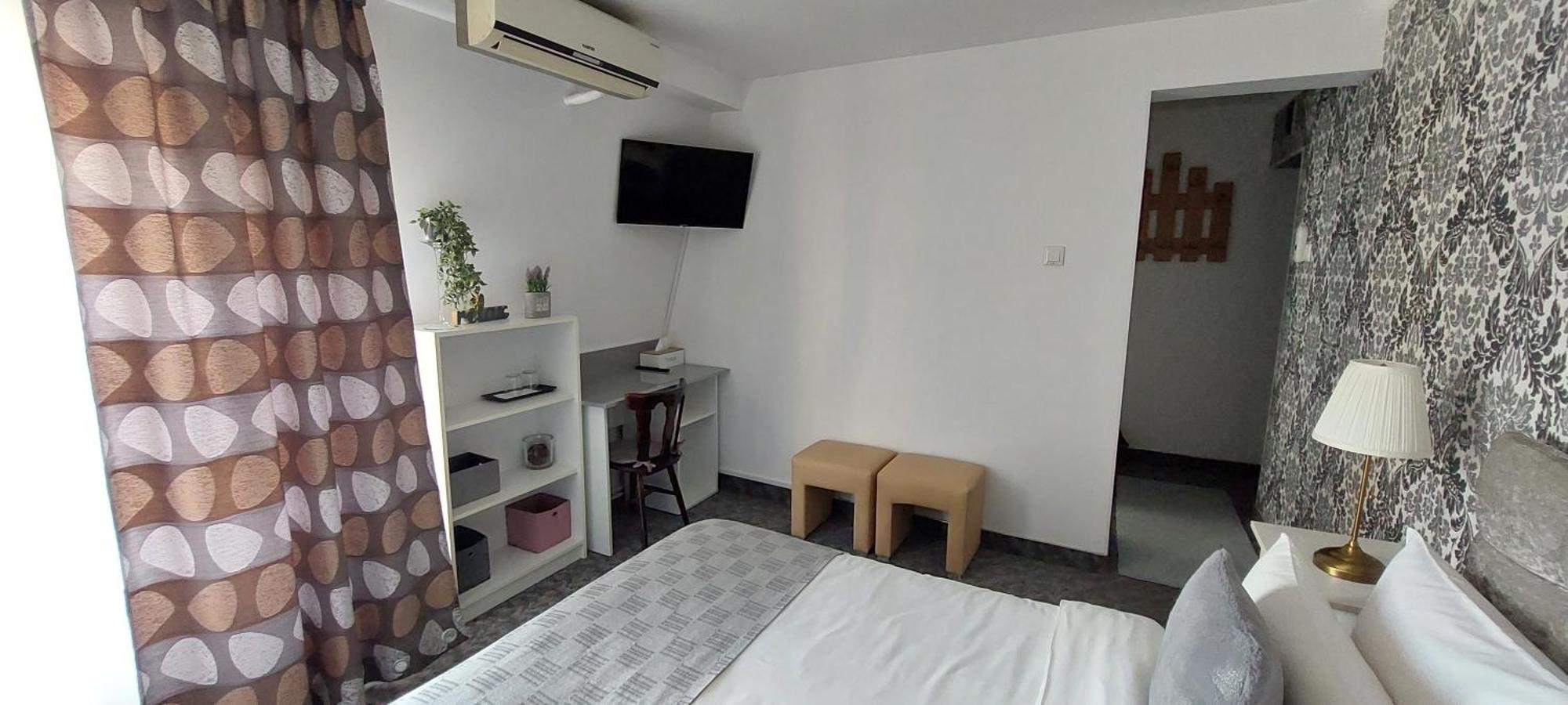 Hotel Harmony House Târgu Jiu Zewnętrze zdjęcie